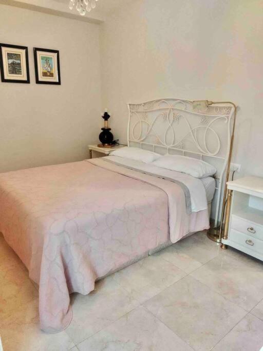 Apartamento As Tres Pitas Apartment บียานูเอบา เด อาโรซา ภายนอก รูปภาพ